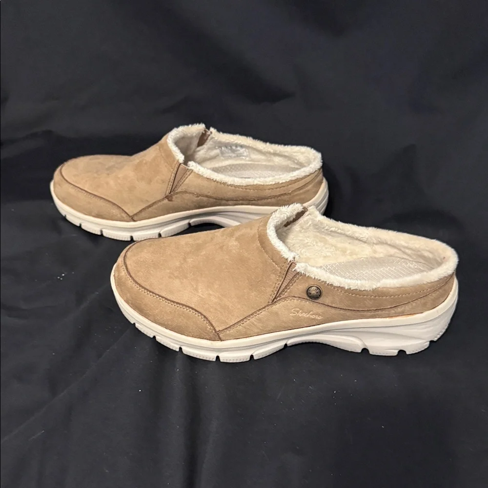 Brand New Skechers Women’s Slip-On Slippers - Picture 3 of 4
